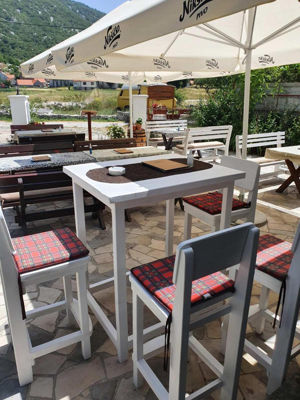 Porto Njegusi A2 Apartment Цетине Екстериор снимка