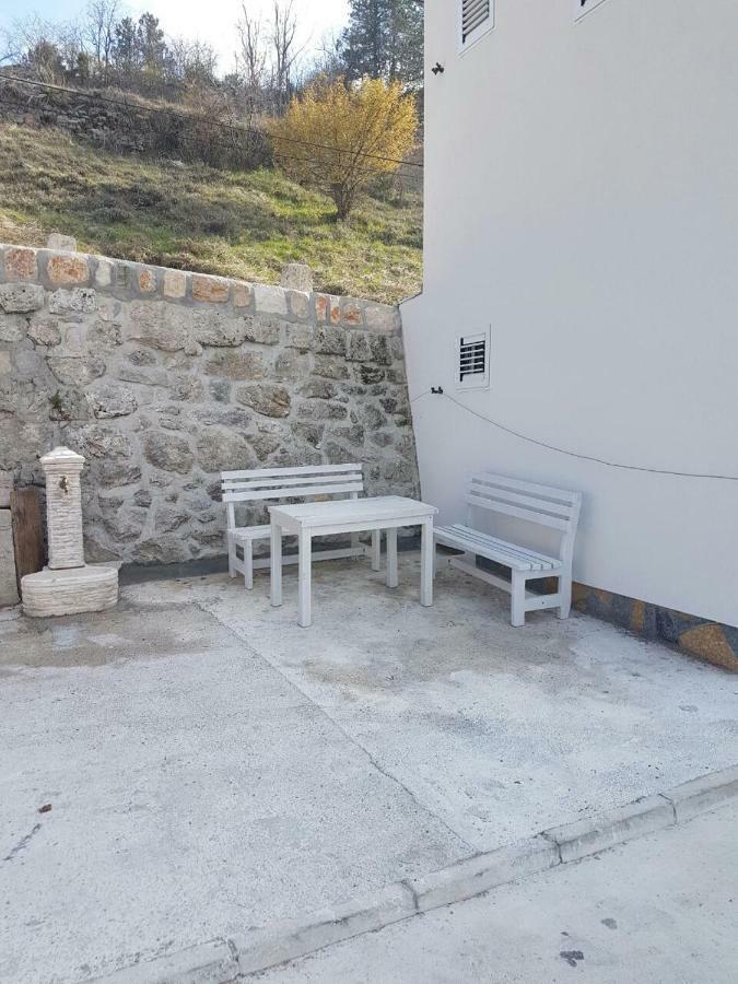 Porto Njegusi A2 Apartment Цетине Екстериор снимка